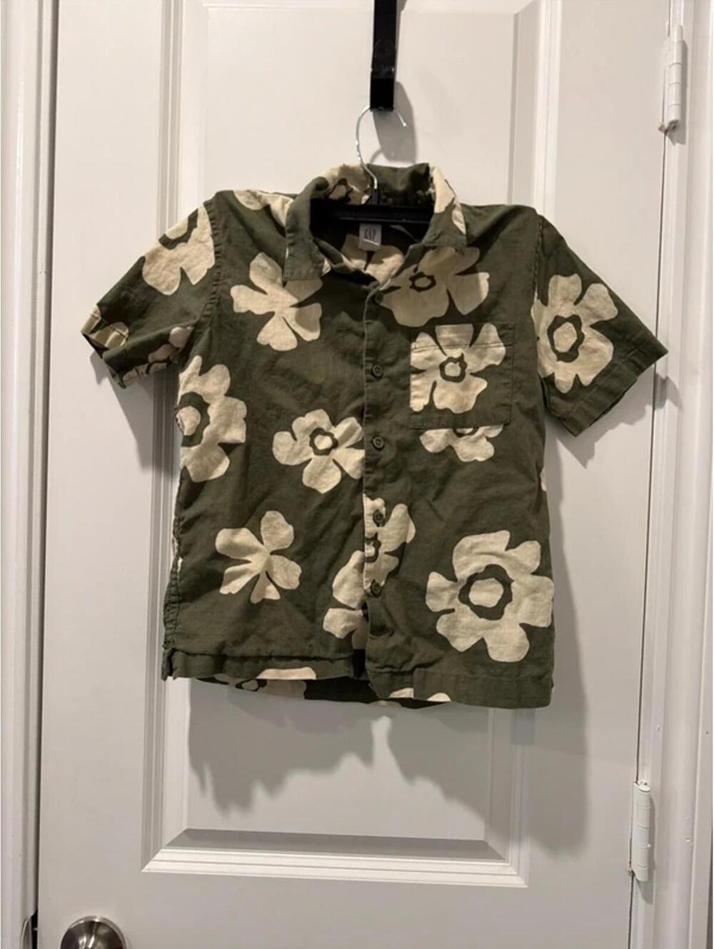 GAP Kids Olive Green Floral Short Sleeve Shirt Size 8